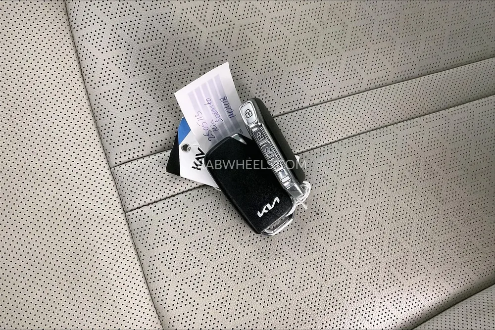 Kia Sorento 2022 for Sale in Sharjah Image-18