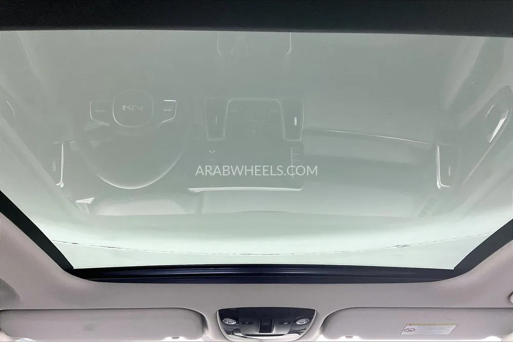 Kia Sorento 2022 for Sale in Sharjah Image-20