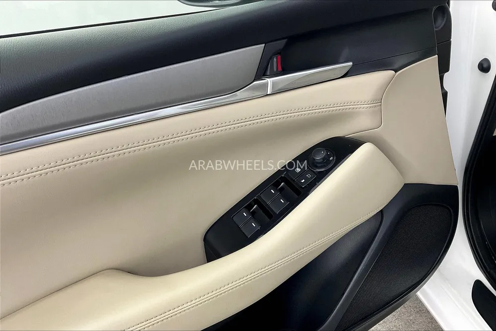 مازدا 6 2023 for Sale in الشارقة Image-35