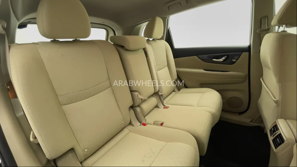 Nissan X-Trail 2021 for Sale in Dubai Image-24