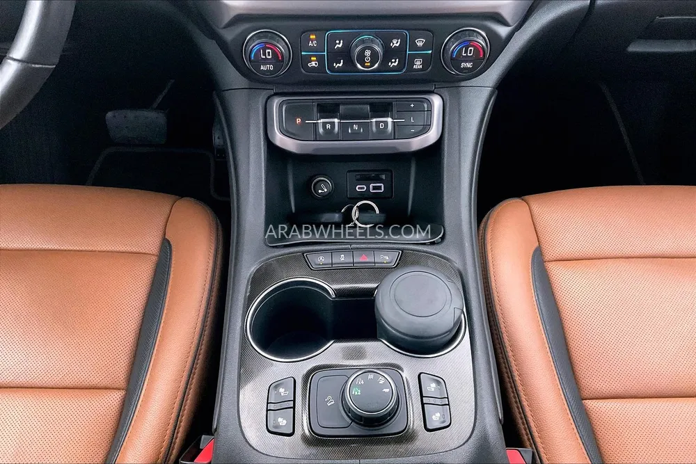 جي إم سي اكاديا 2020 for Sale in الشارقة Image-22