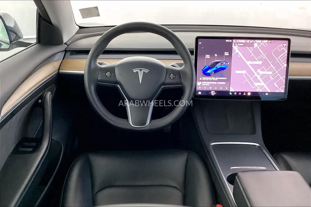 Tesla Model 3 2023 for Sale in Sharjah Image-11