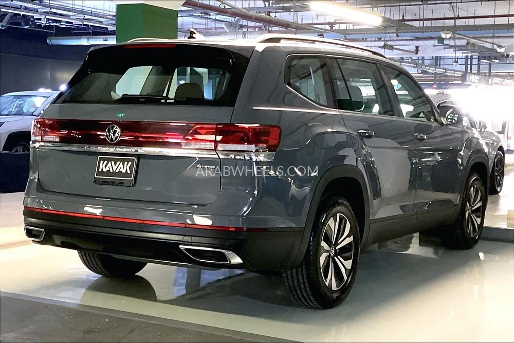 Volkswagen Teramont 2024 for Sale in Sharjah Image-7