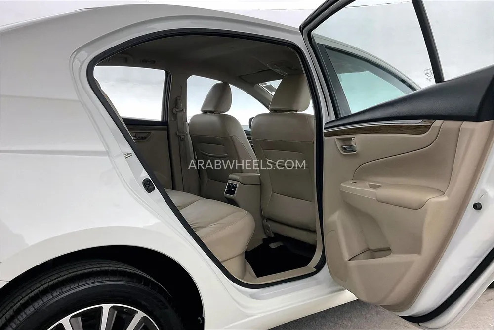 Suzuki Ciaz 2023 for Sale in Dubai Image-27