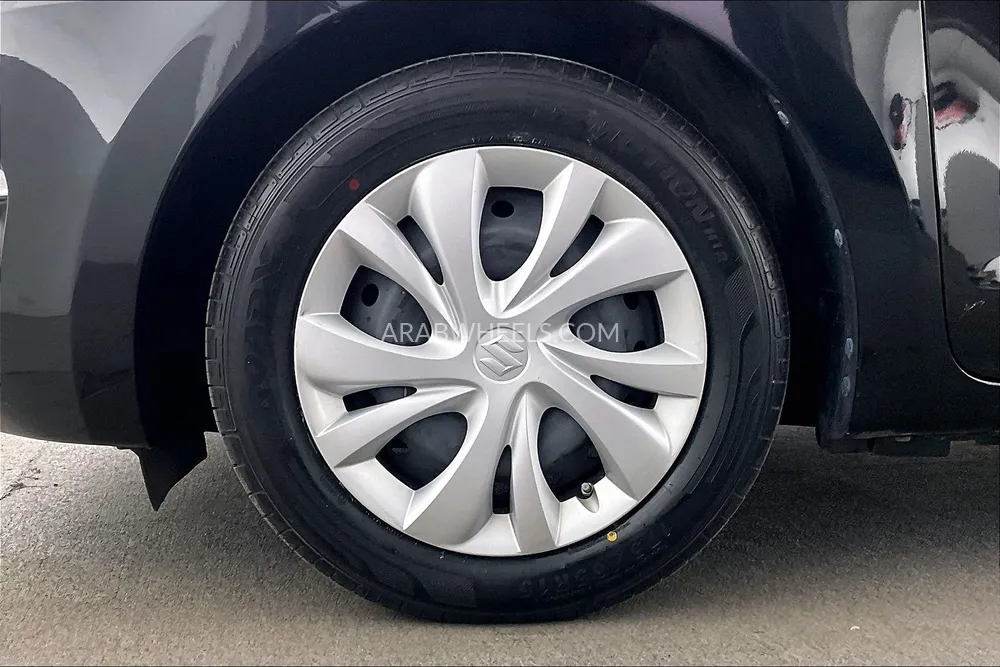 Suzuki Swift 2023 for Sale in Sharjah Image-9