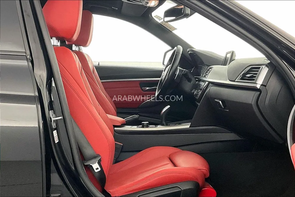 BMW 3 series 2018 for Sale in Sharjah Image-13