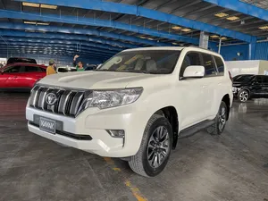 Toyota Land Cruiser Prado 4.0L GXR 2022 for Sale