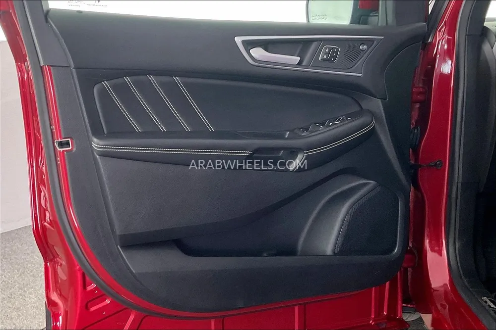 Ford Edge 2023 for Sale in Sharjah Image-18
