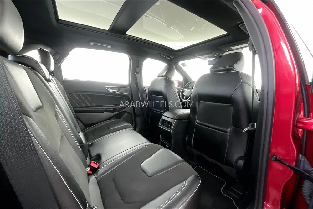 Ford Edge 2023 for Sale in Sharjah Image-27