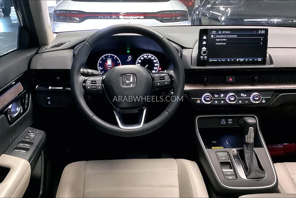 هوندا سي آر-في 2024 for Sale in الشارقة Image-11