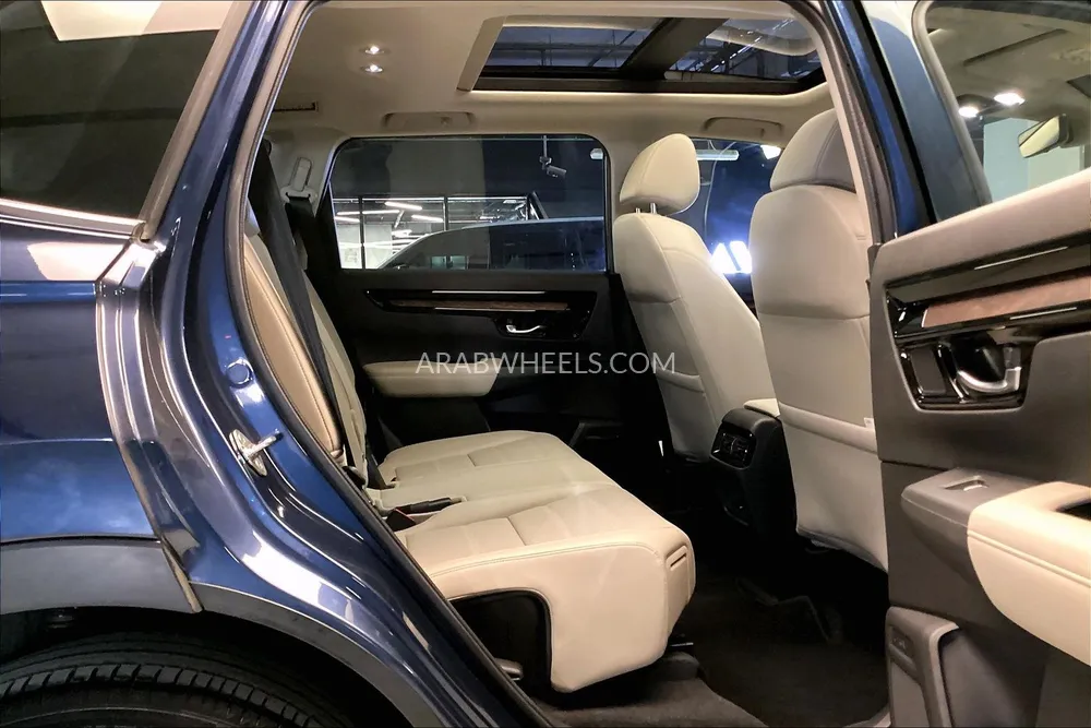 هوندا سي آر-في 2024 for Sale in الشارقة Image-13