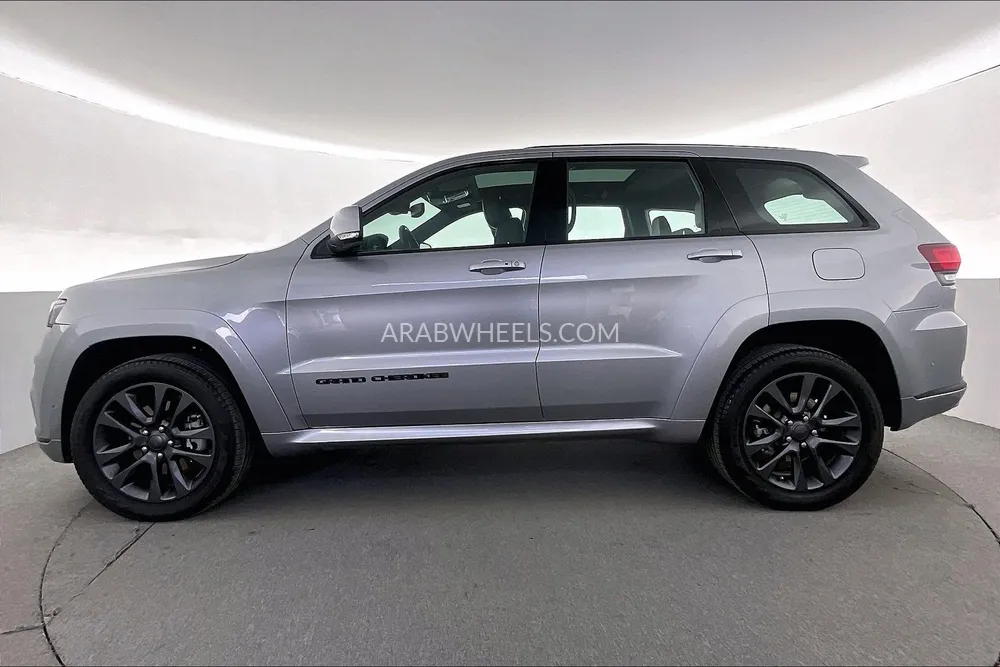 Jeep Grand Cherokee 2018 for Sale in Sharjah Image-7