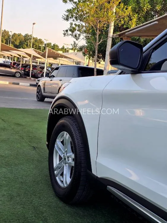 Ford Explorer 2021 for Sale in Sharjah Image-8