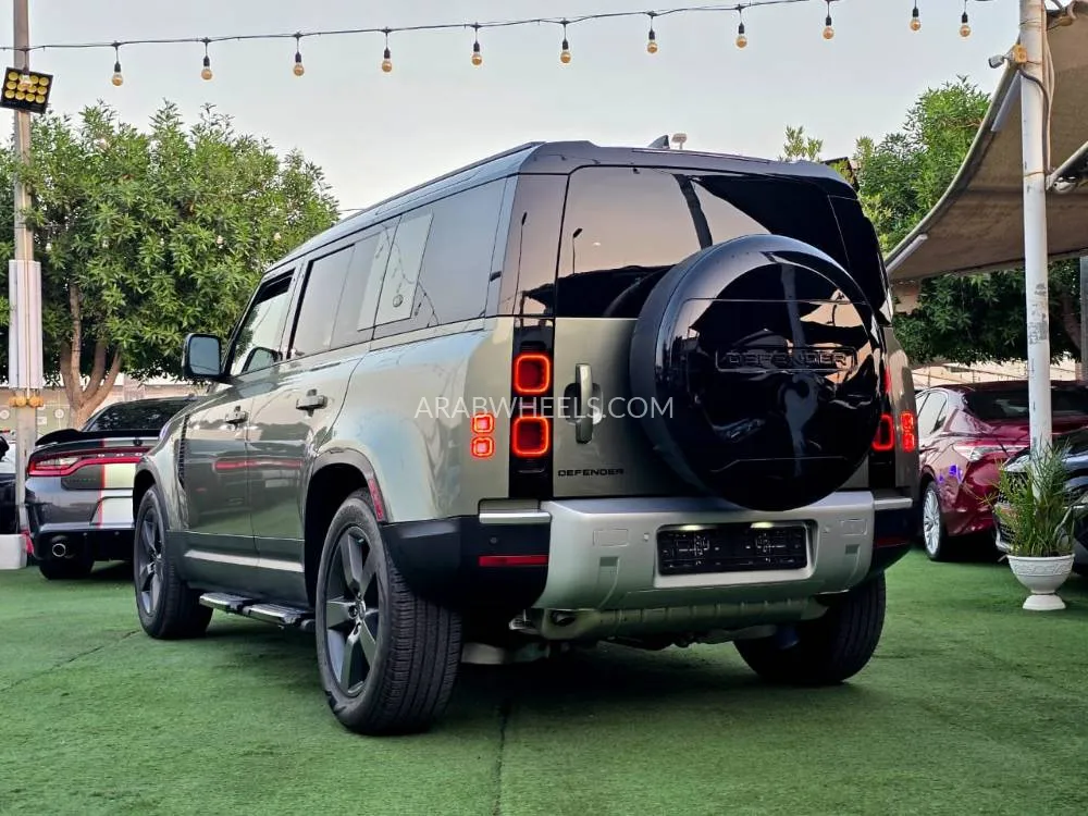 Land Rover Defender 2024 for Sale in Sharjah Image-8