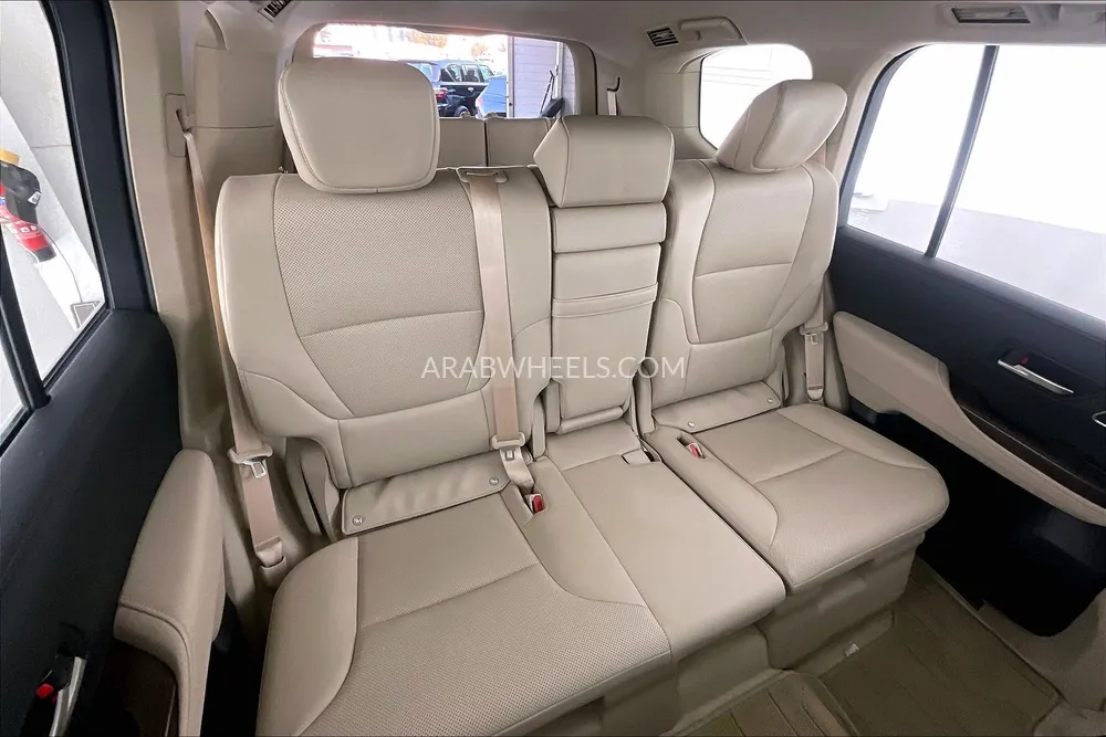 Toyota Land Cruiser 2024 for Sale in Sharjah Image-29