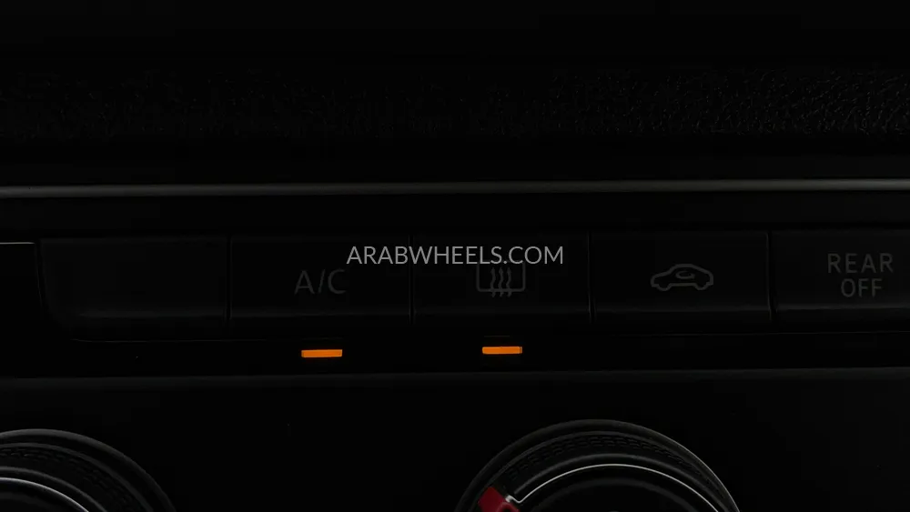 Volkswagen Teramont 2022 for Sale in Dubai Image-37