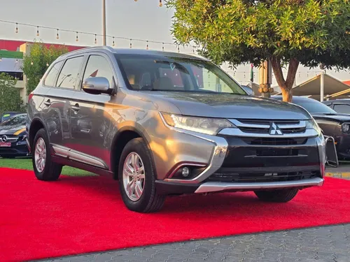 Mitsubishi Outlander 2016