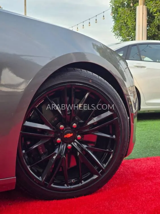 Chevrolet Camaro 2022 for Sale in Sharjah Image-10