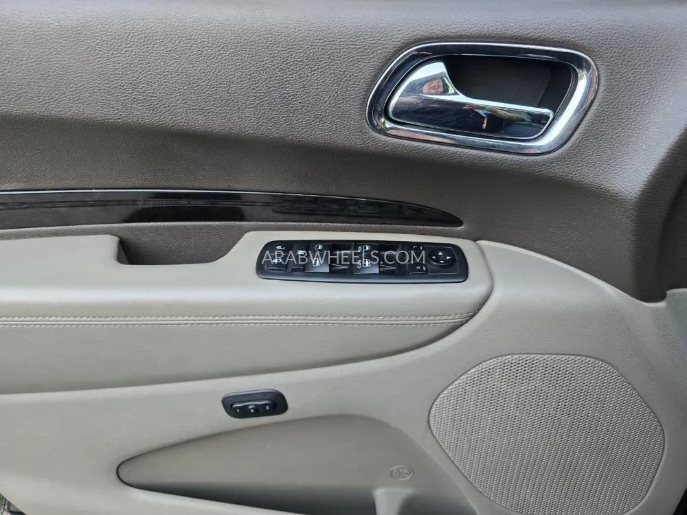 Dodge Durango 2013 for Sale in Sharjah Image-15