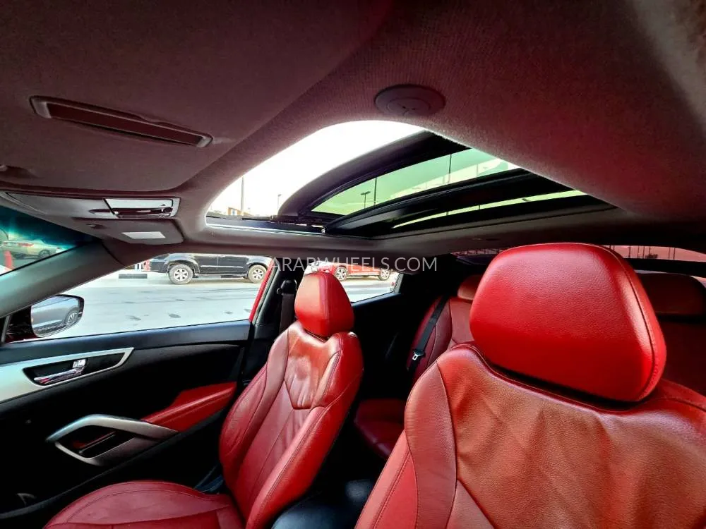 Hyundai Veloster 2015 for Sale in Sharjah Image-13