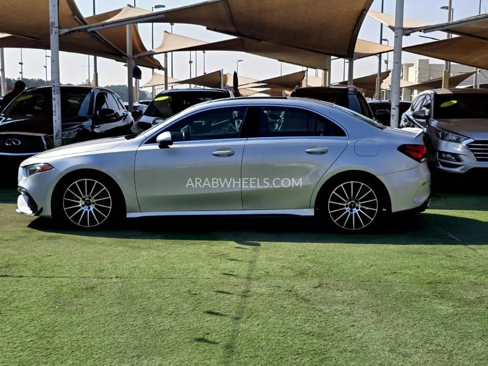 مرسيدس بنز كلاس A 2020 for Sale in الشارقة Image-5