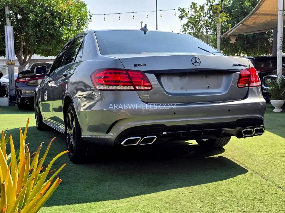 Mercedes Benz E Class 2014 for Sale in Sharjah Image-2