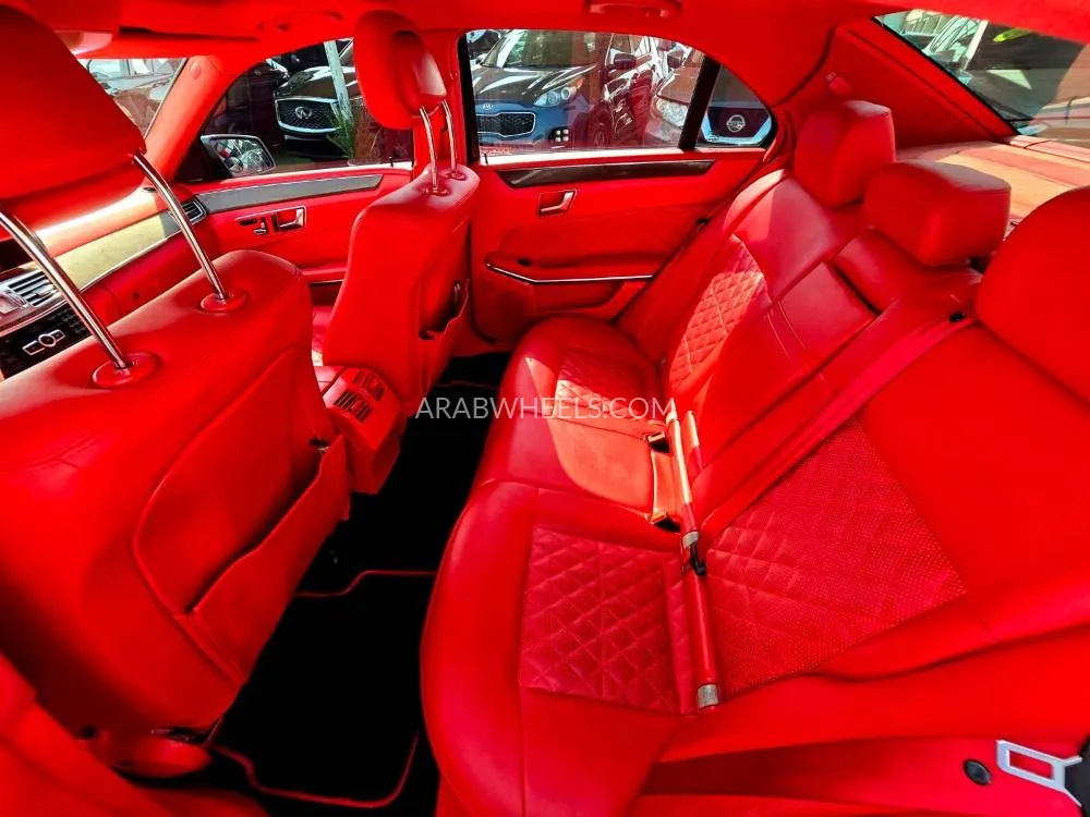 Mercedes Benz E Class 2014 for Sale in Sharjah Image-13
