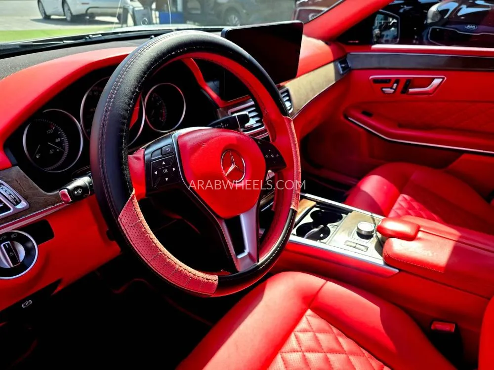 Mercedes Benz E Class 2014 for Sale in Sharjah Image-17