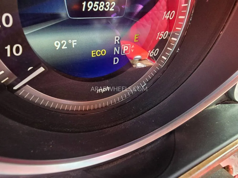 Mercedes Benz E Class 2014 for Sale in Sharjah Image-22