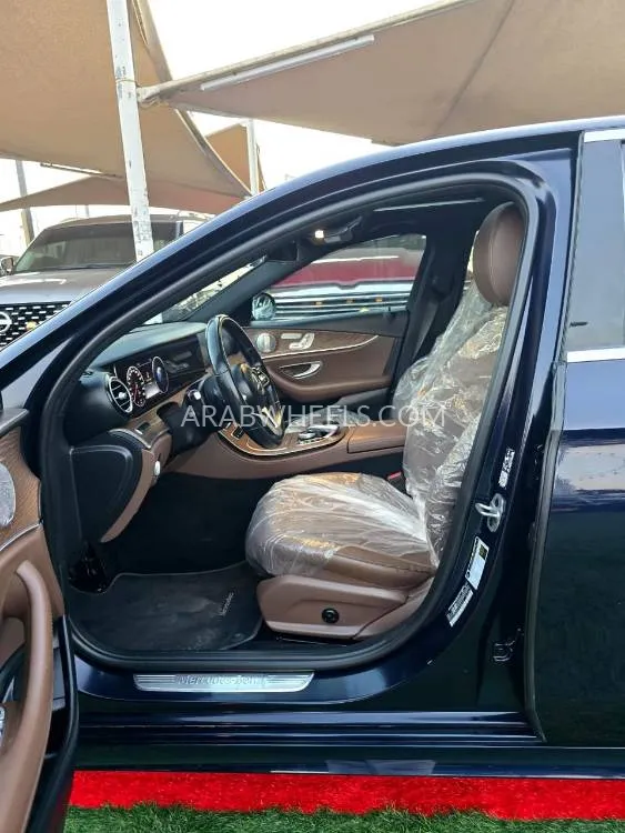 Mercedes Benz E Class 2020 for Sale in Sharjah Image-29