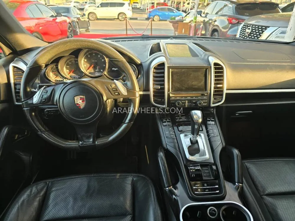 بورشه كايين 2013 for Sale in الشارقة Image-11
