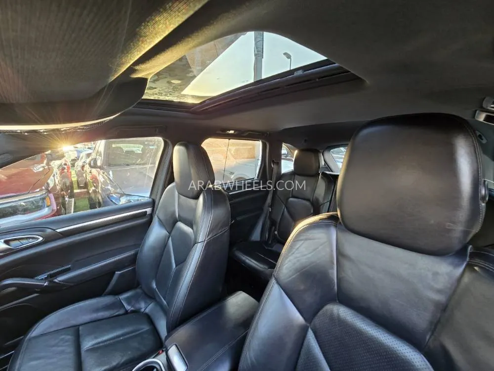 بورشه كايين 2013 for Sale in الشارقة Image-16
