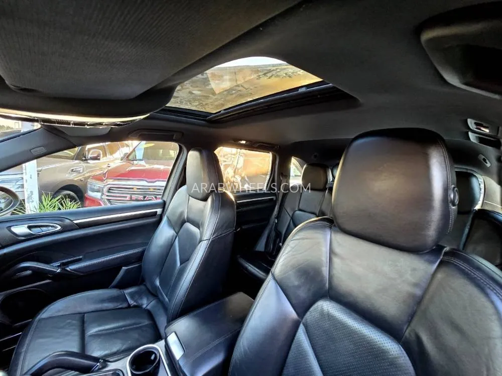 بورشه كايين 2013 for Sale in الشارقة Image-28