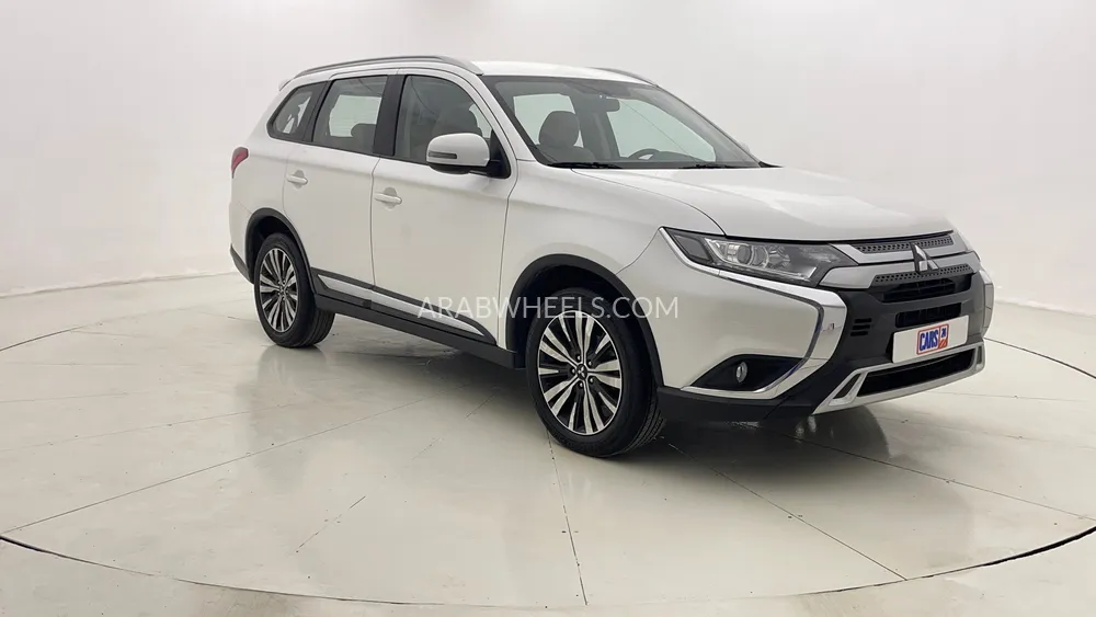 ميتسوبيشي أوتلاندر 2023 for Sale in دبي Image-1