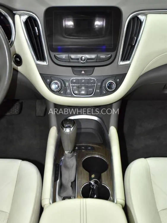 Chevrolet Malibu 2019 for Sale in Dubai Image-17