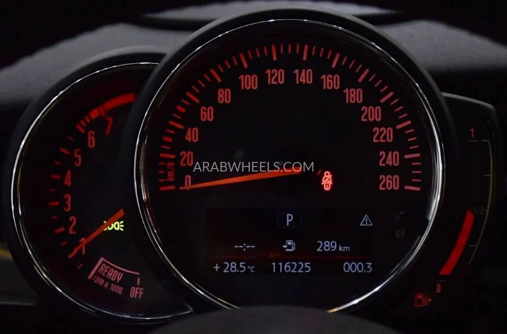 Mini Cooper 2019 for Sale in Dubai Image-13