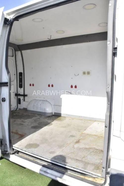 Renault Master 2020 for Sale in Dubai Image-12