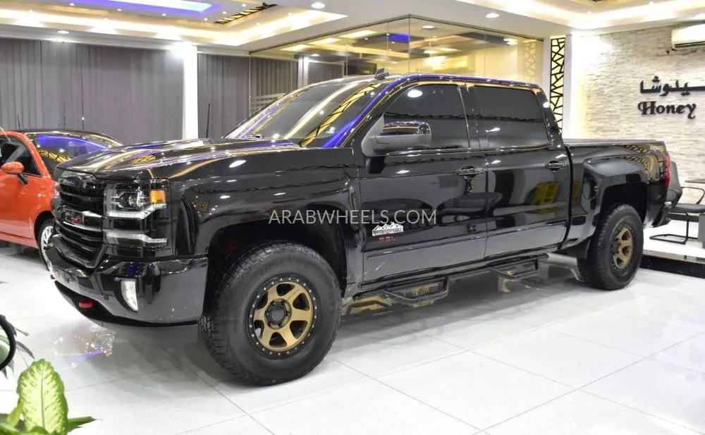 Chevrolet Silverado 2017 for Sale in Dubai Image-3