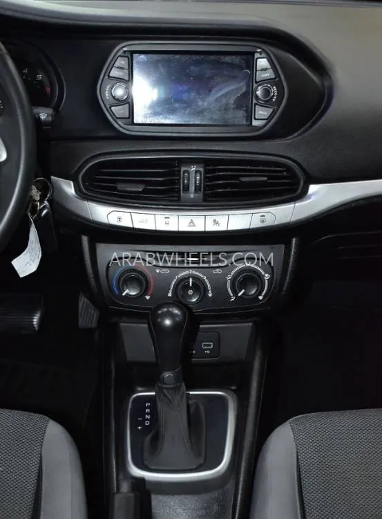 Dodge Neon 2017 for Sale in Dubai Image-15