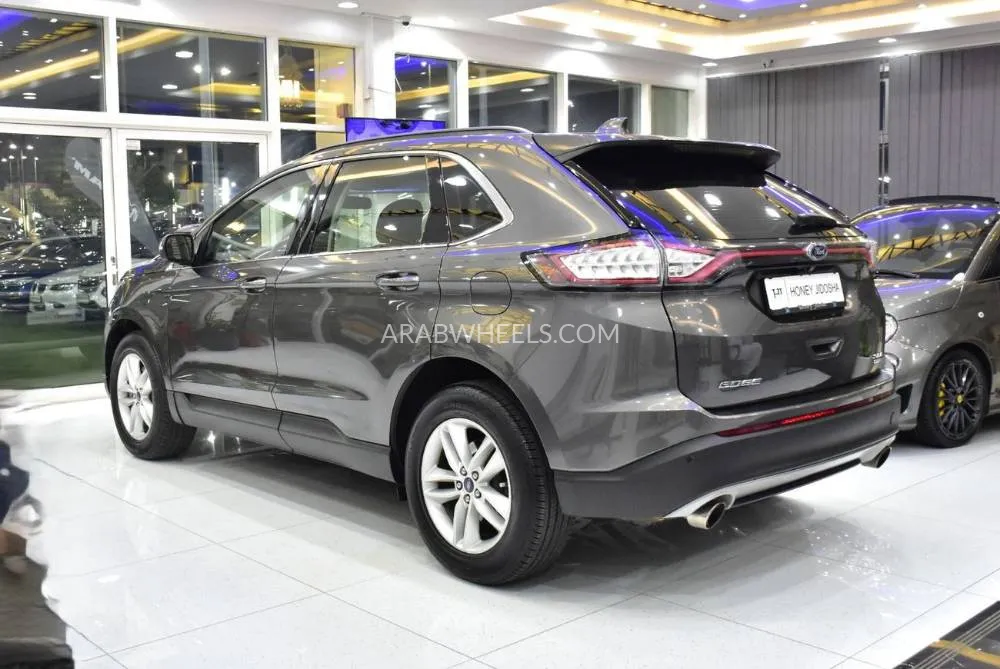 Ford Edge 2018 for Sale in Dubai Image-7