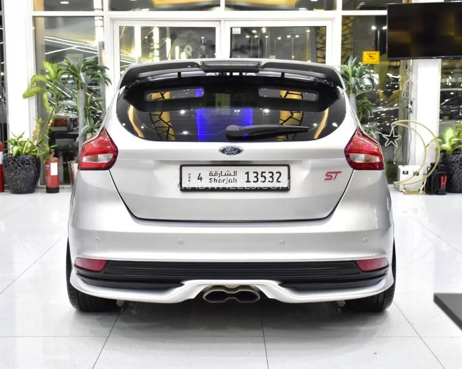 Ford Focus 2017 for Sale in Dubai Image-5