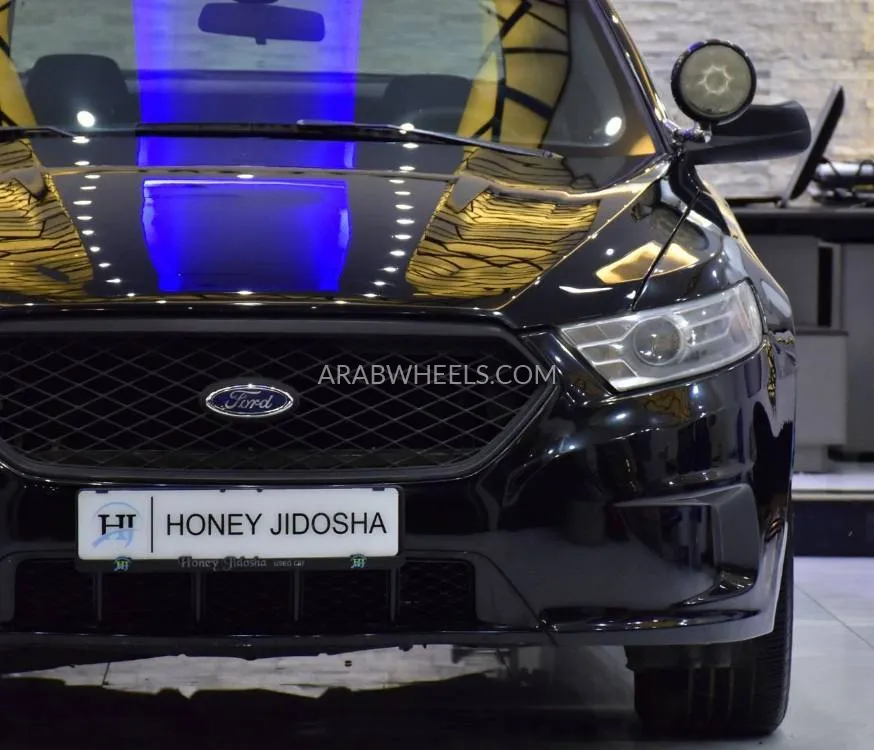 Ford Taurus 2015 for Sale in Dubai Image-4