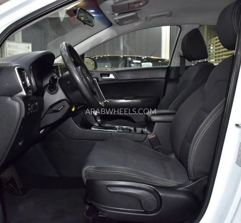 Kia Sportage 2017 for Sale in Dubai Image-10