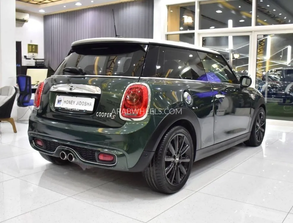 Mini Cooper 2018 for Sale in Dubai Image-6