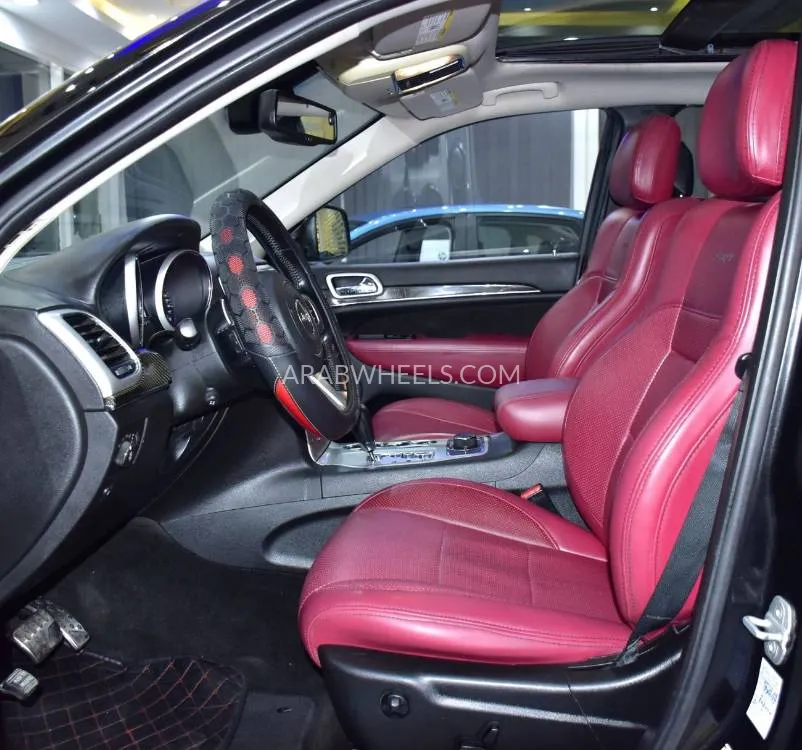 Jeep Cherokee 2012 for Sale in Dubai Image-10