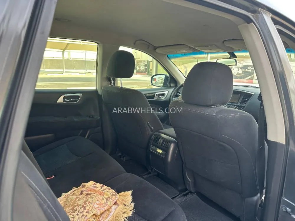 نيسان باثفايندر 2014 for Sale in الشارقة Image-9