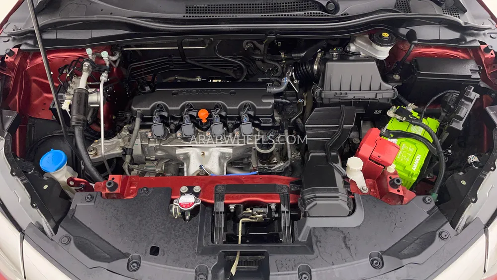Honda HR-V 2021 for Sale in Dubai Image-9