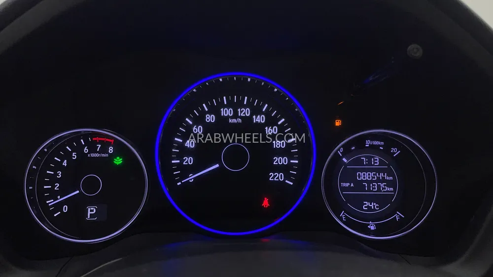 Honda HR-V 2021 for Sale in Dubai Image-13