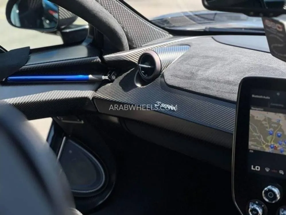 McLaren Senna 2018 for Sale in Dubai Image-10