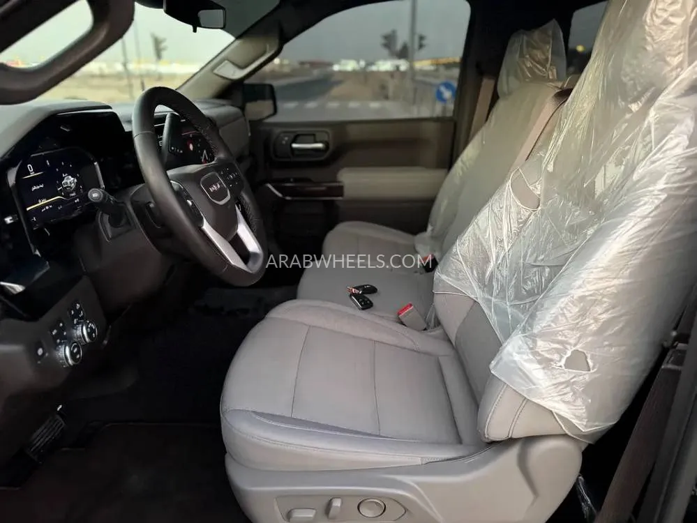 جي إم سي سييرا 2025 for Sale in الشارقة Image-16